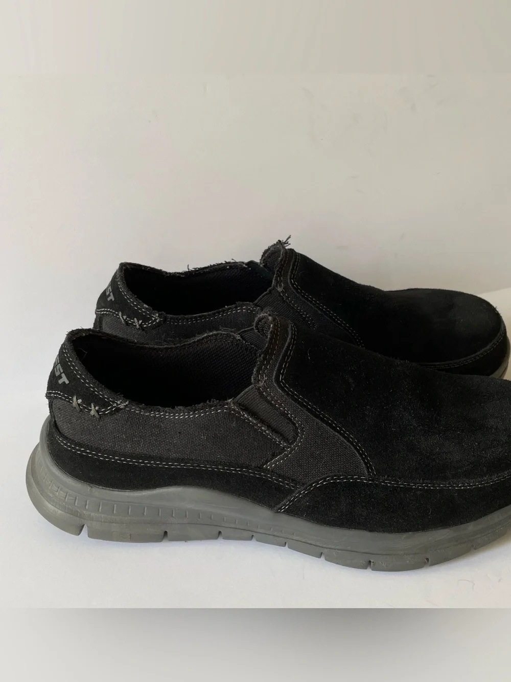 Hytest Men’s Slip On Comfortable Work Safety Shoes Black Suede Size 10.5 M